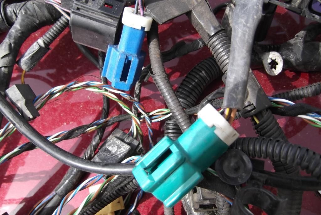 Ford Fiesta MK5 1.6 zetec s engine bay Wiring Loom Harness phase 2